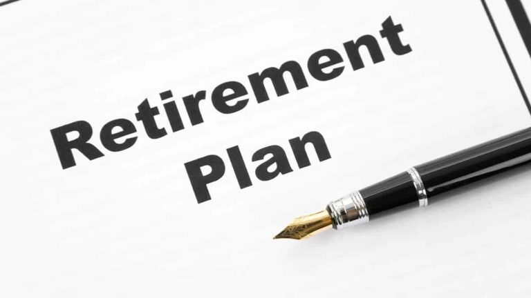 How to plan your spending through the 3 stages of retirement